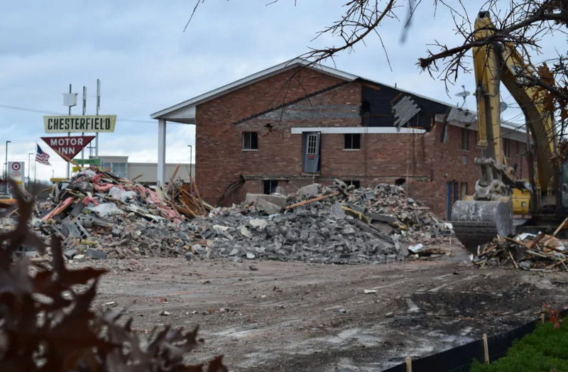 Chesterfield Motor Inn - Demo Photo From The Voice News (newer photo)